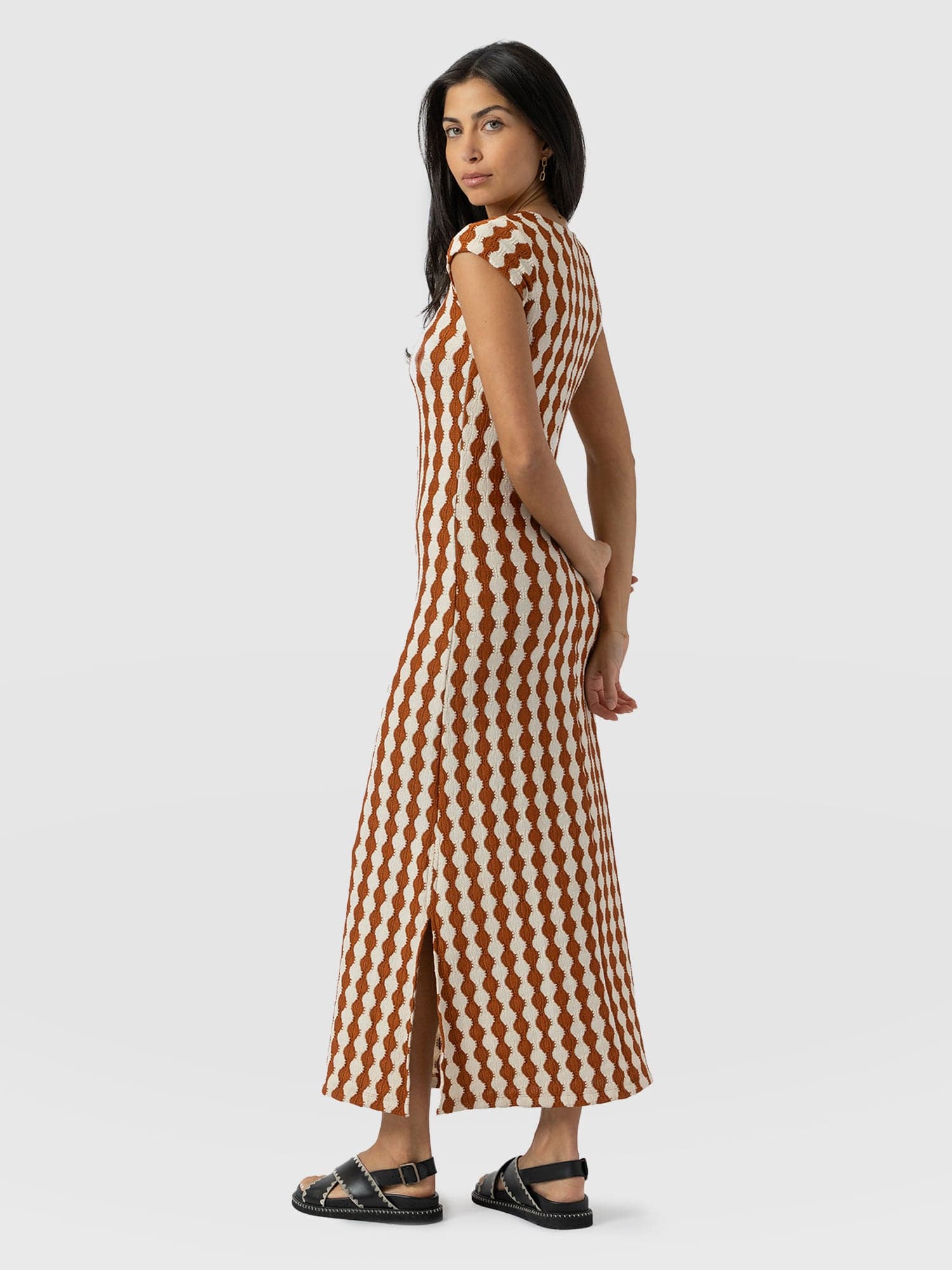 Edna Scoop Neck Midaxi Dress - Brown/Cream - Women's Dresss | Saint + Sofia® USA